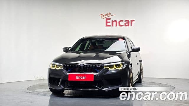 M5 M5 Sedan