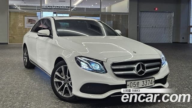 Clasa E E300 4MATIC Avantgarde