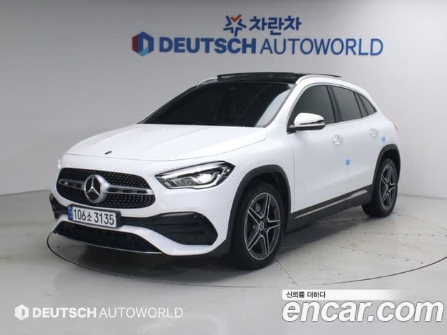 GLA- GLA250 4MATIC