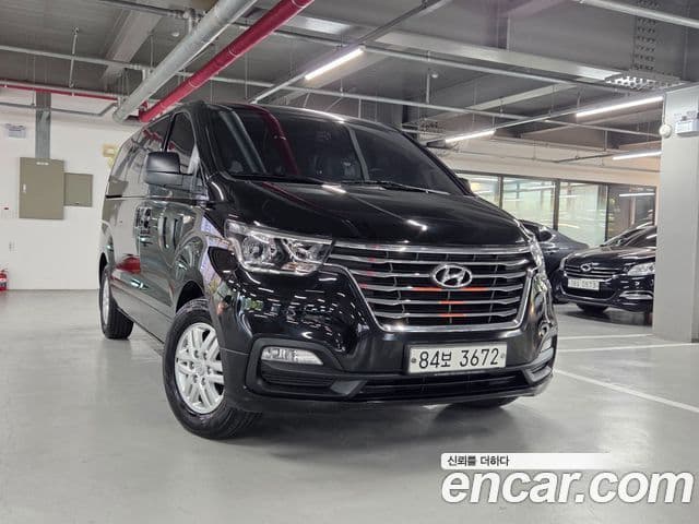 Grand Starex Van 5 locuri