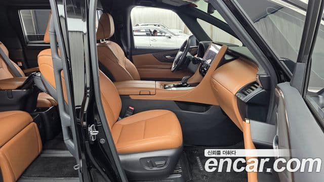 4 2.5 HEV Executive AWD