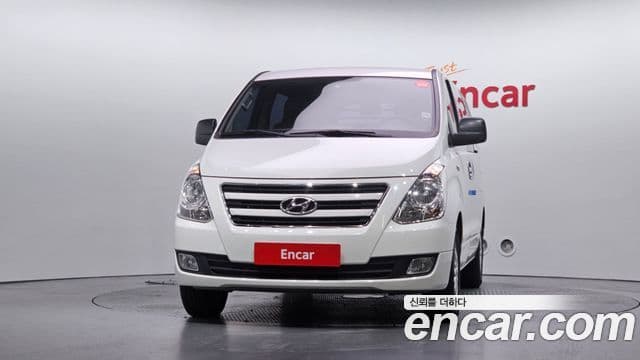 Grand Starex 5 locuri Van