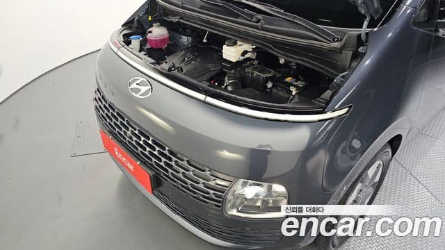 Staria L3.5 Tourer 9 locuri