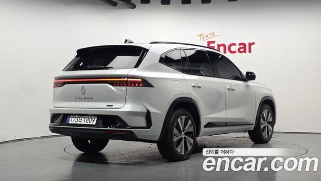 1.5 E-TECH Iconic 2WD