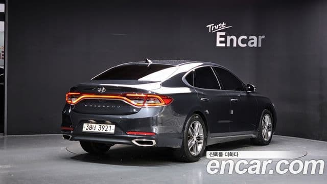 Grandeur 3.0 LPi Exclusive (Rent-a-car)