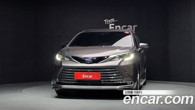 Sienna 2.5 Hybrid AWD