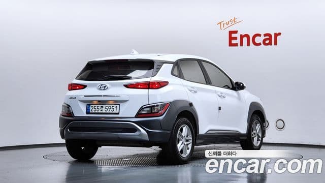 Kona Benzină 2.0 2WD