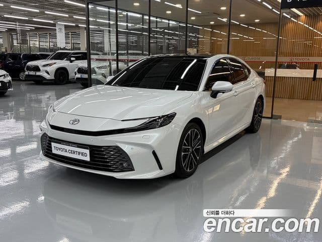 2.5 XLE Premium Hybrid