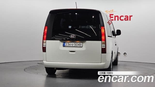 Staria Tourer 9 locuri