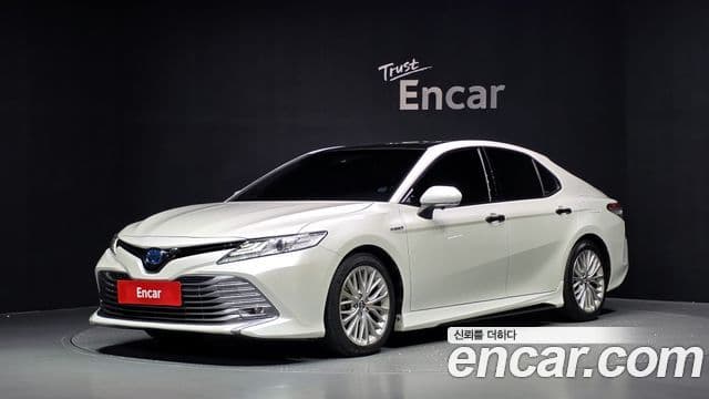 2.5 XLE Hybrid