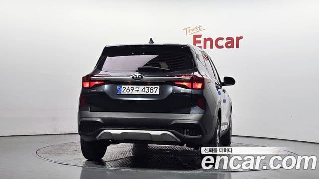 Seltos Benzină 1.6 Turbo 2WD