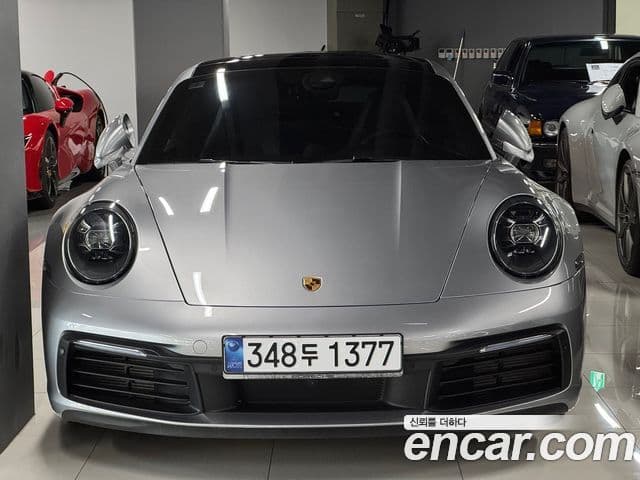 911 (992) Carrera 4S
