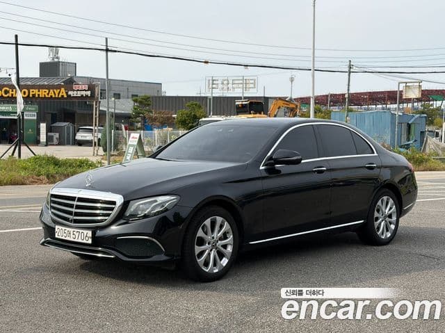 Clasa E E300 4MATIC Exclusive