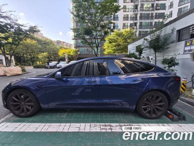 3 Performance AWD