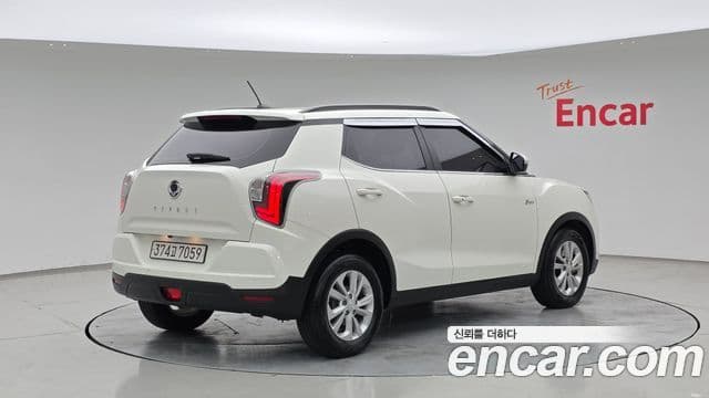 Very New Tivoli Benzină 1.5 2WD