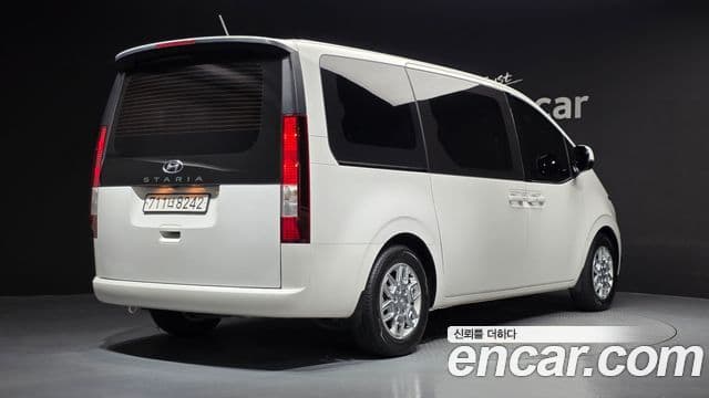 Staria L3.5 Tourer 11 locuri