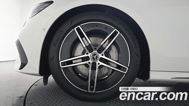 Clasa E E300 4MATIC AMG Line