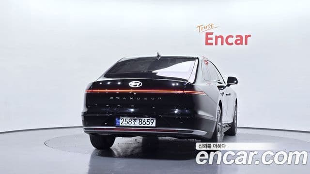 Grandeur 2.5 Benzină 2WD