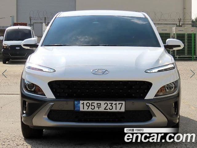 Kona Benzină 2.0 2WD