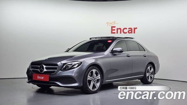 Clasa E E300 4MATIC Avantgarde