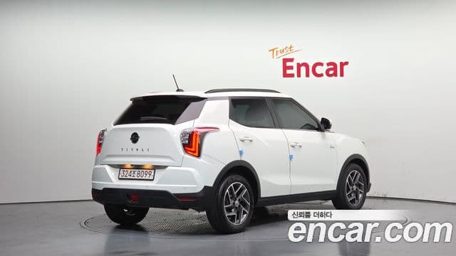 Very New Tivoli Benzină 1.5 2WD
