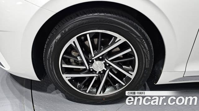 Grandeur 3.0 LPi (Rent-a-car)