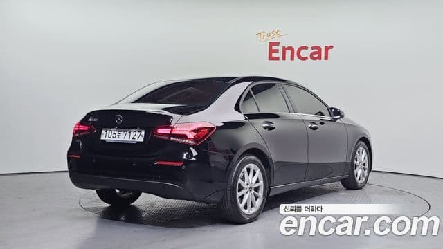 Clasa A A220 Sedan