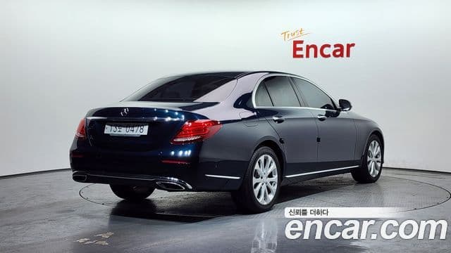 Clasa E E220d Exclusive