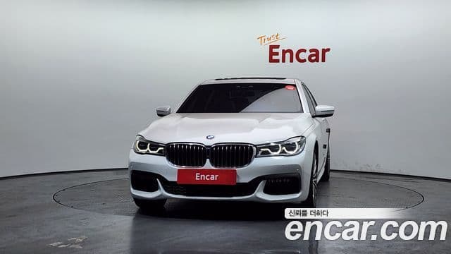 Seria 7 740d xDrive M Sport