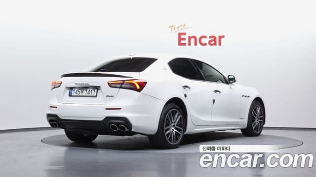 Ghibli 3.0 Motorină Gran Sport