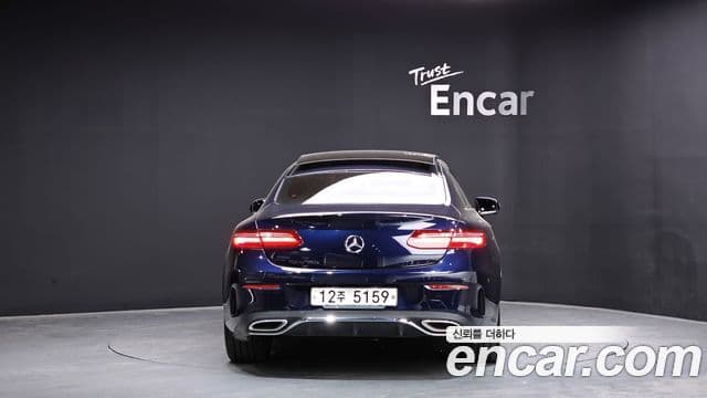 Clasa E E220d Coupé