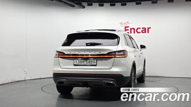 1 2.7 Reserve AWD