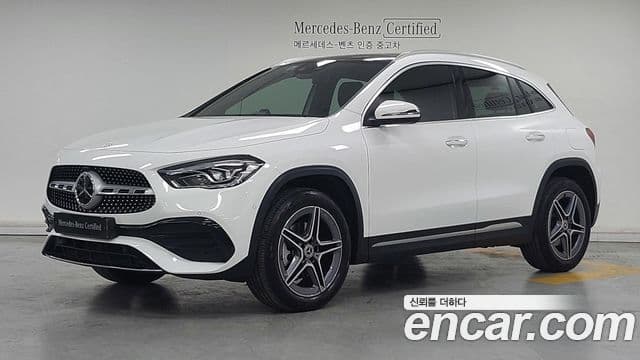 GLA- GLA250 4MATIC