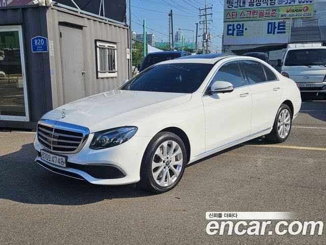 Clasa E E300 4MATIC Exclusive