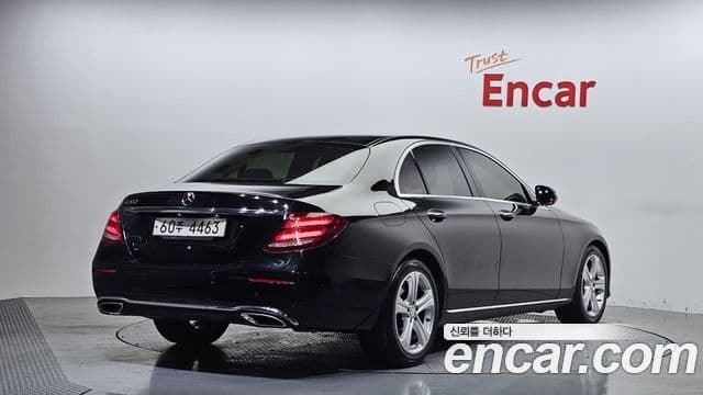 Clasa E E200 Avantgarde