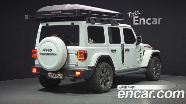(JL) 2.0 Overland 4-door