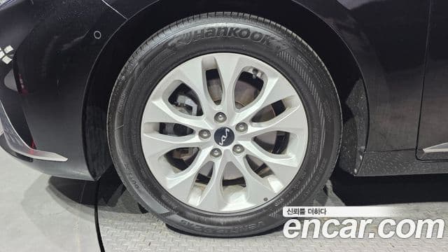 K8 2.5 Benzină 2WD