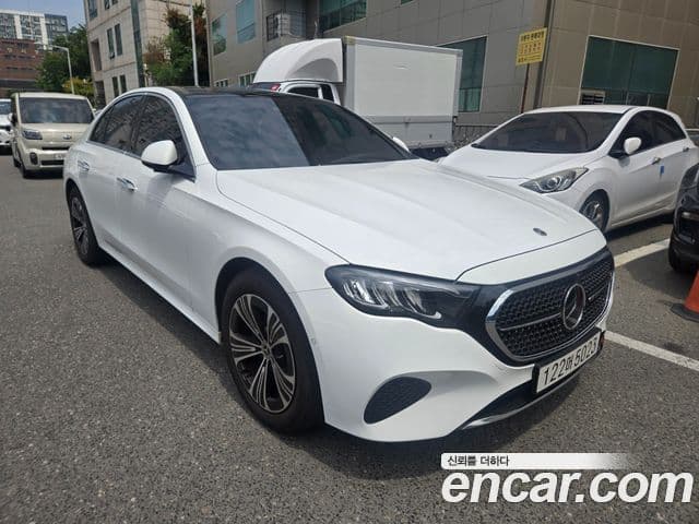 Clasa E E200 Avantgarde