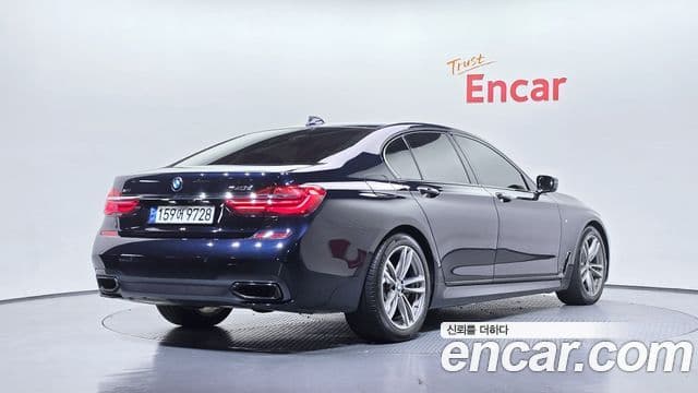 Seria 7 740d xDrive M Sport