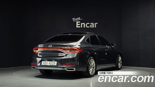 Grandeur 2.2 Motorină Premium