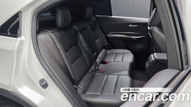 XT4 2.0 Sport AWD