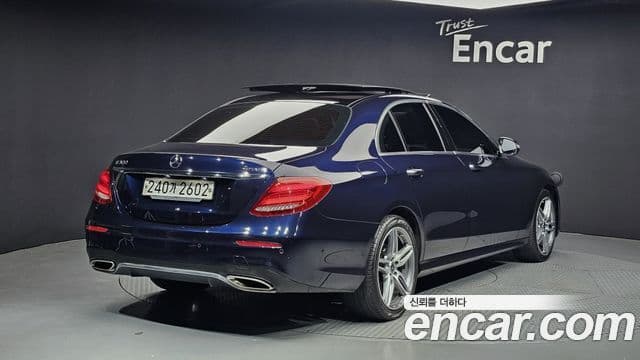 Clasa E E300 4MATIC AMG Line