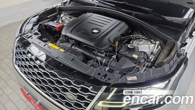 Range Rover Velar 2.0 D240 SE