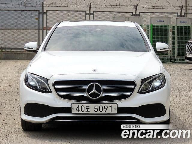 Clasa E E200 Avantgarde