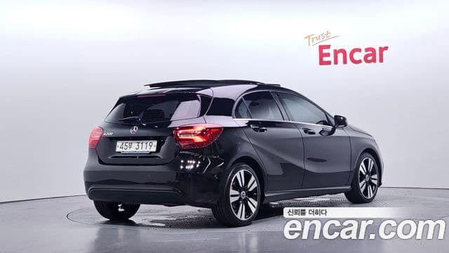 A- A200
