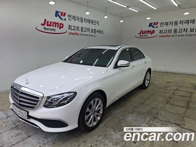 Clasa E E300 4MATIC Exclusive