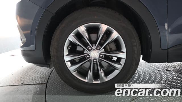 Santa Fe Motorină 2.0 2WD