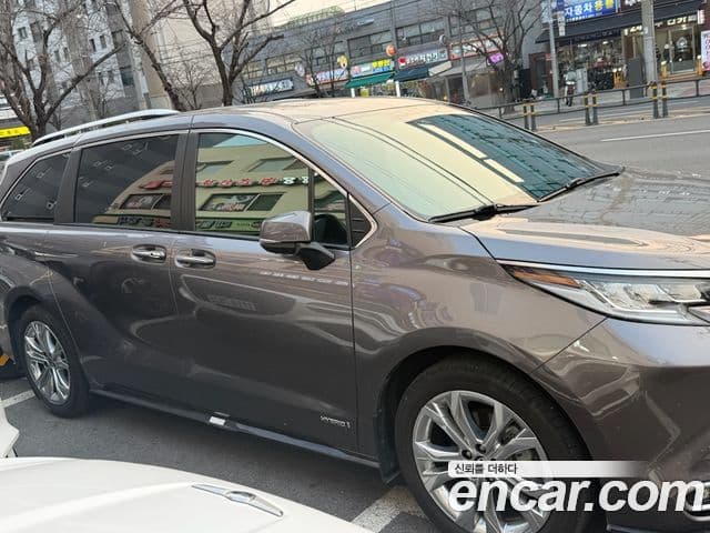 Sienna 2.5 Hybrid AWD