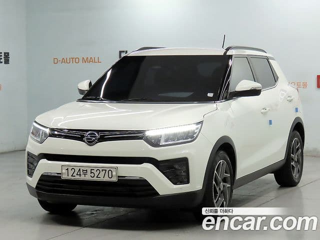 Very New Tivoli Benzină 1.5 2WD
