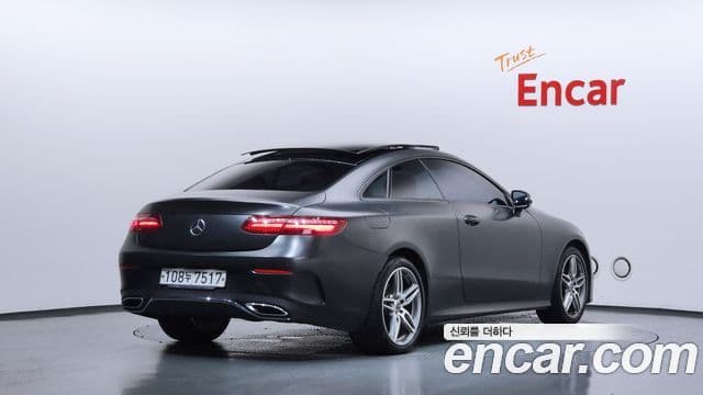 Clasa E E220d Coupé